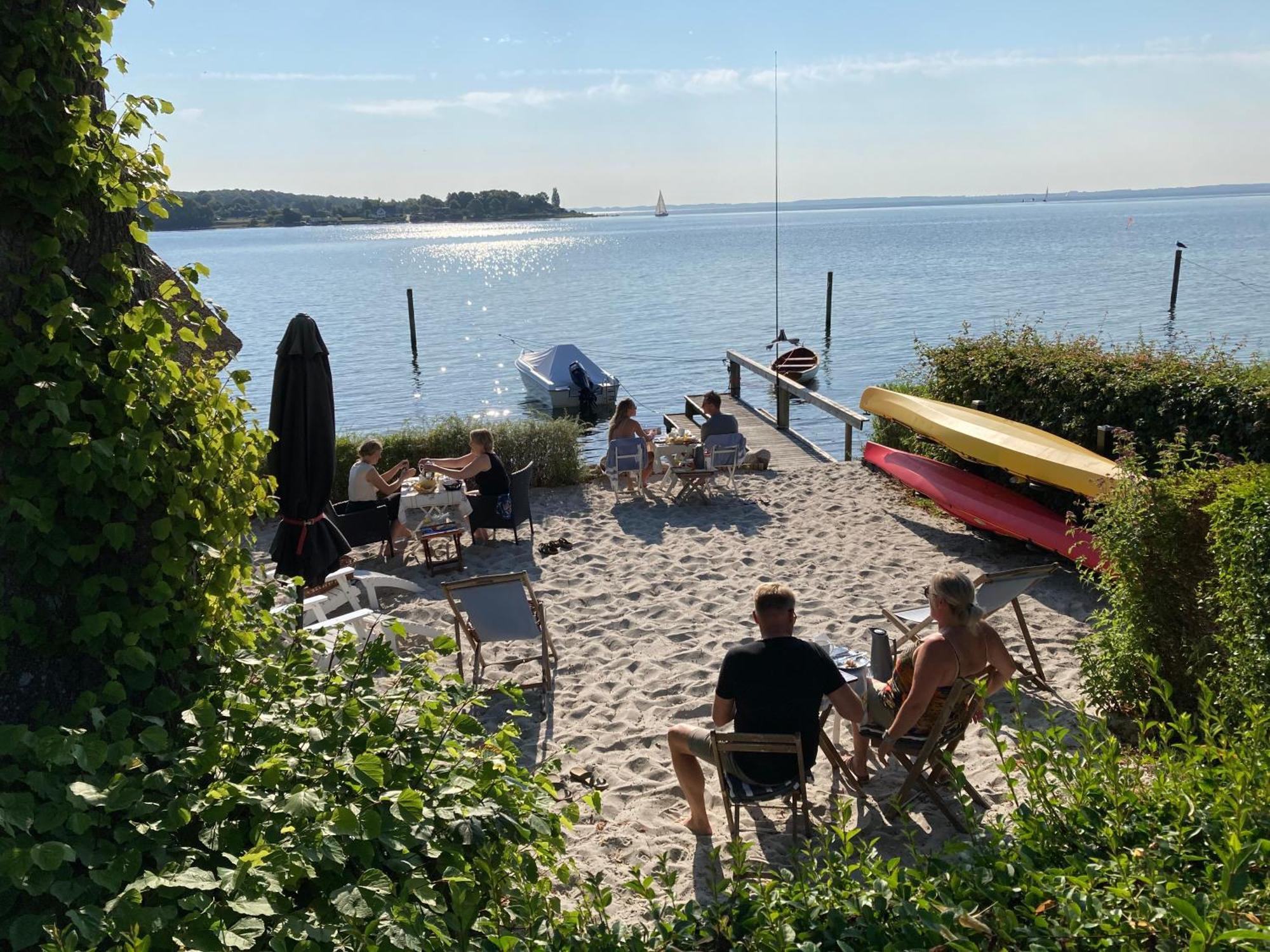 Troense Bed And Breakfast By The Sea Svendborg Exterior photo