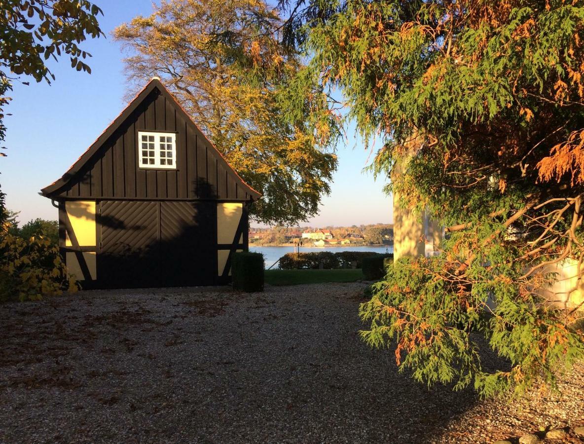 Troense Bed And Breakfast By The Sea Svendborg Exterior photo